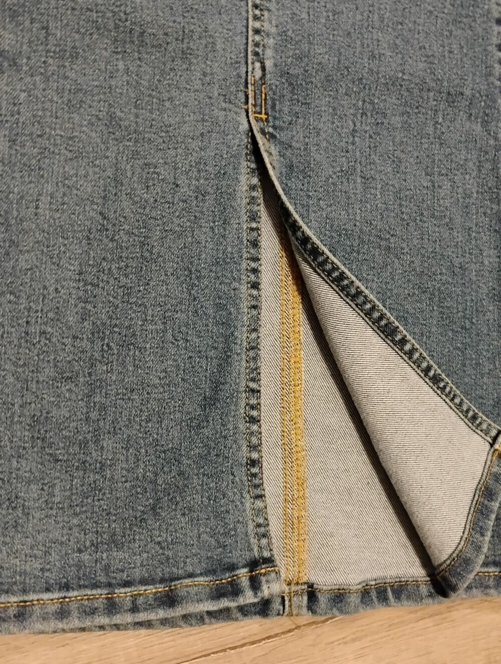 Jessica Simpson Women's Daisy Flare Fitted Flare in Dark Wash Size Plus 24W - Picture 13 of 16